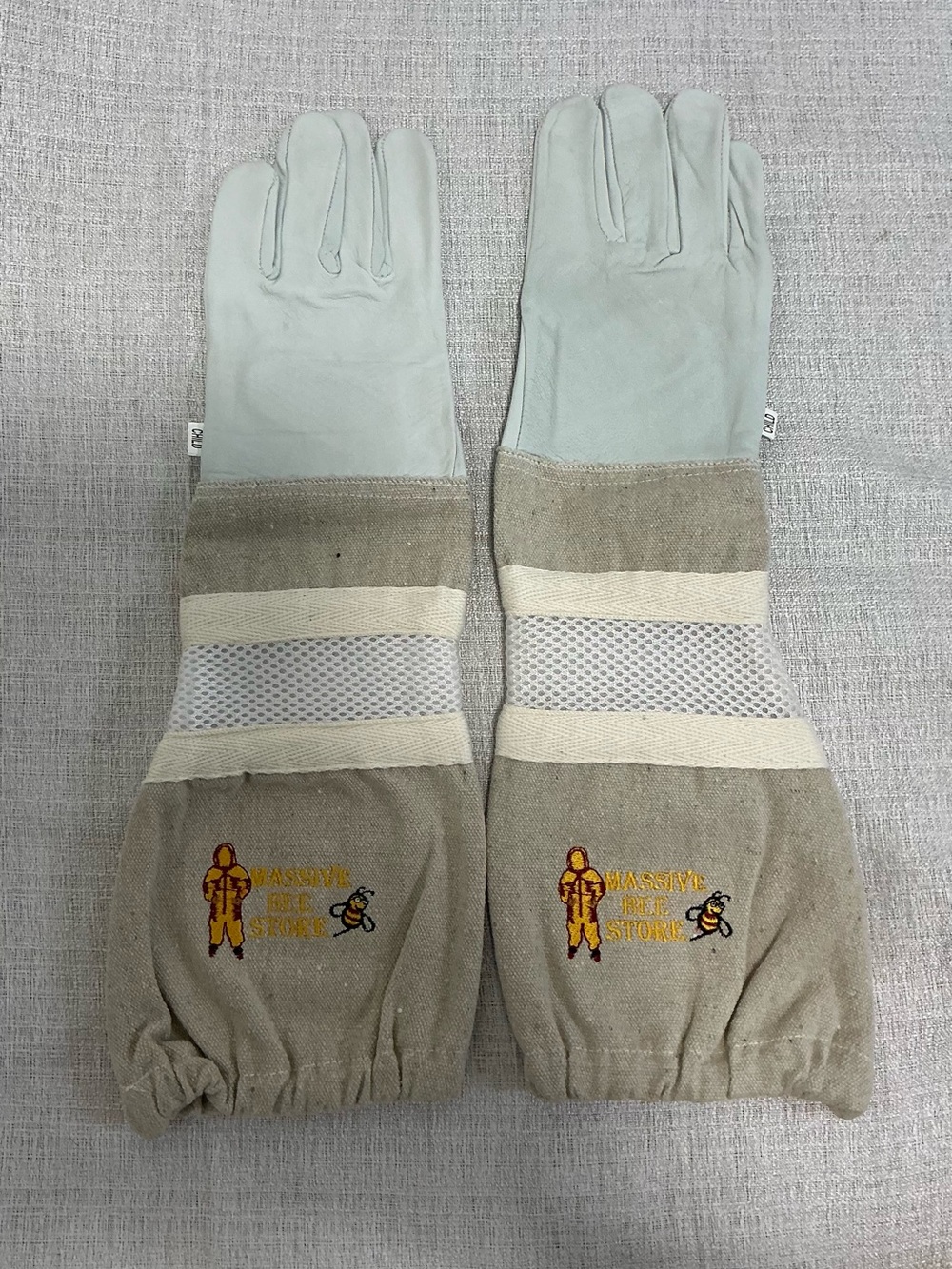 Massive Bee Store Children’s Goatskin Beekeeping Gloves Ventilated Mesh Sleeves